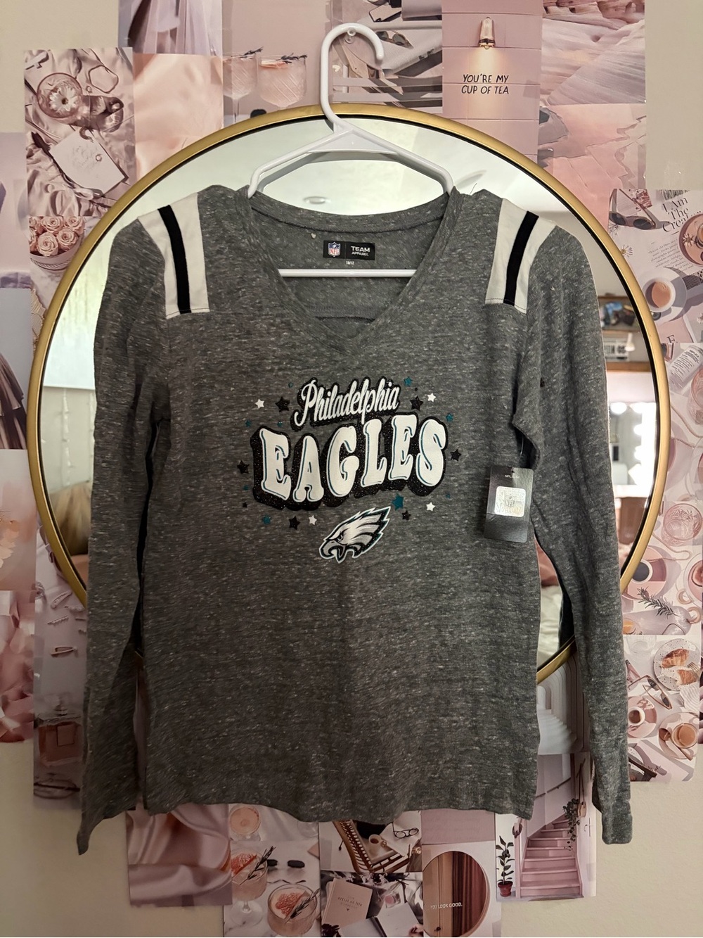 NFL Philadelphia Eagles Gray Long-Sleeve V-Neck Pullover